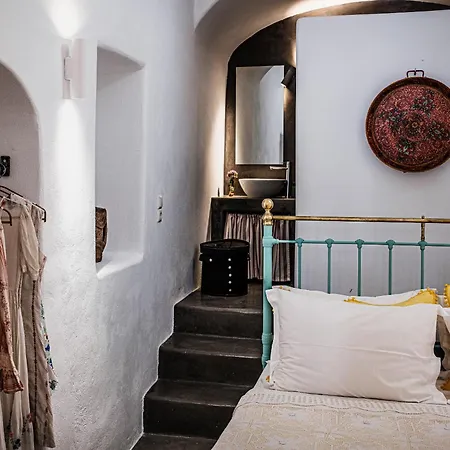 Castellana Cycladic House Pyrgos Kallistis