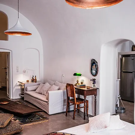 Castellana Cycladic House *