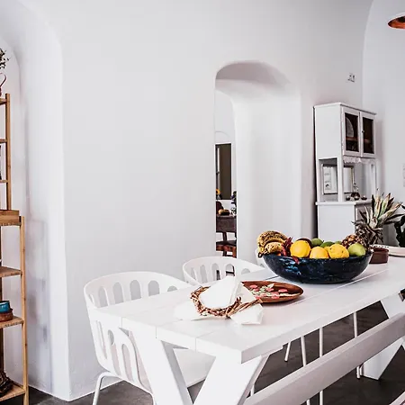 Castellana Cycladic House Holiday home *