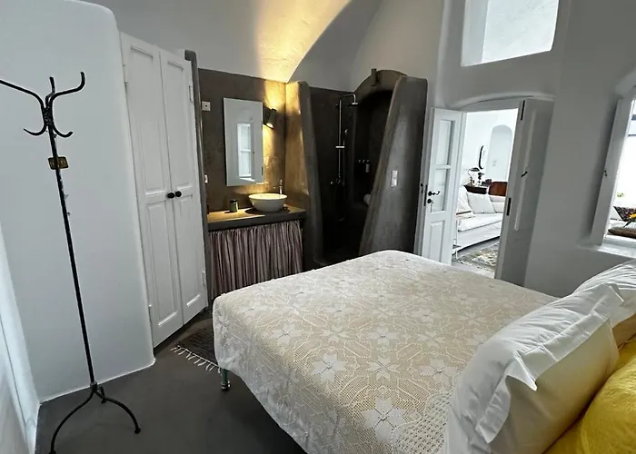 Castellana Cycladic House