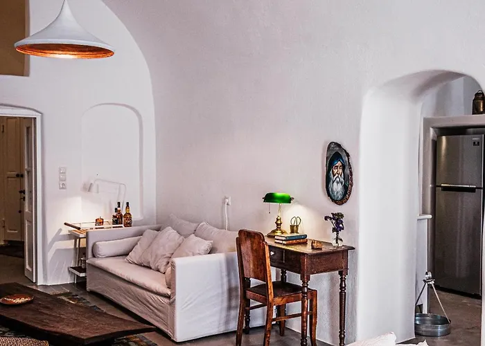 Castellana Cycladic House *