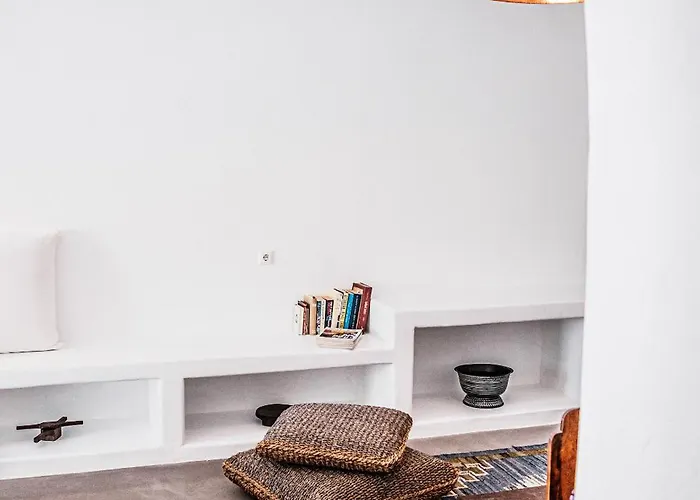 Castellana Cycladic House