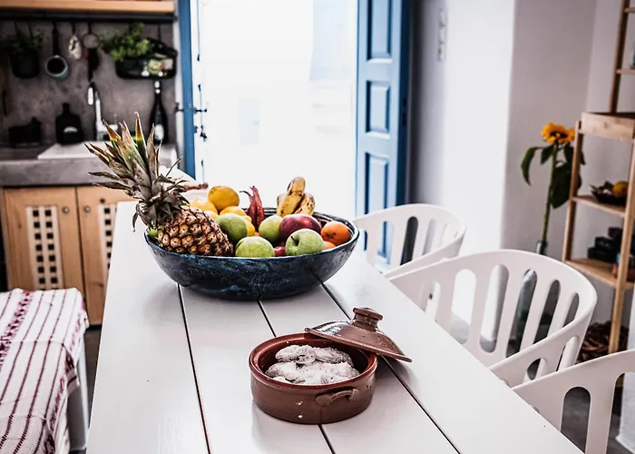 Castellana Cycladic House *