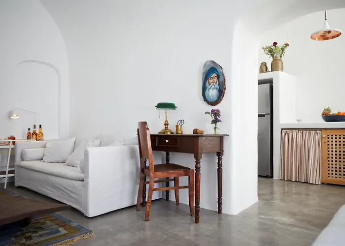 Castellana Cycladic House Pýrgos